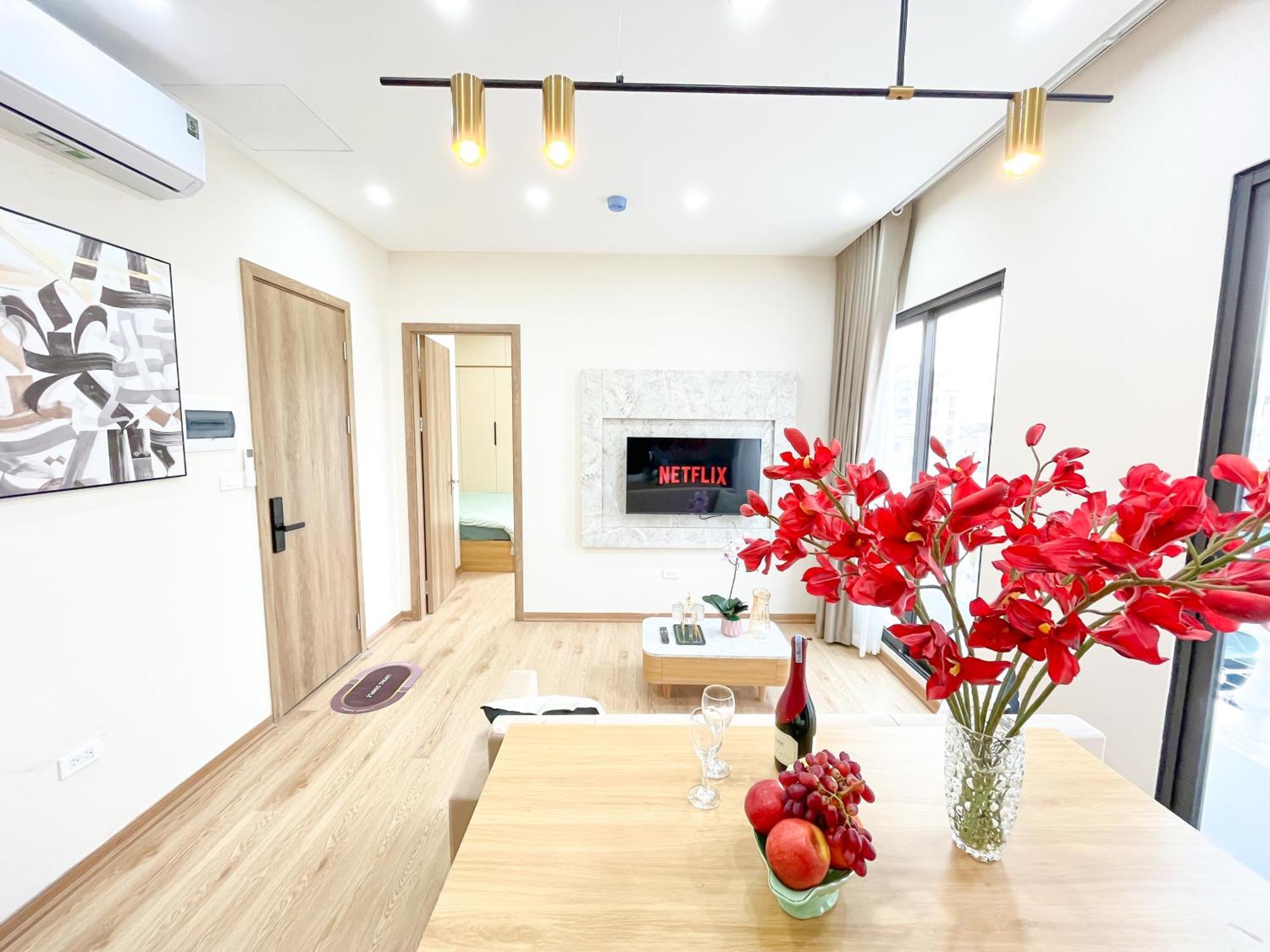Amazing Housing Lac Long Quan 하노이 외부 사진
