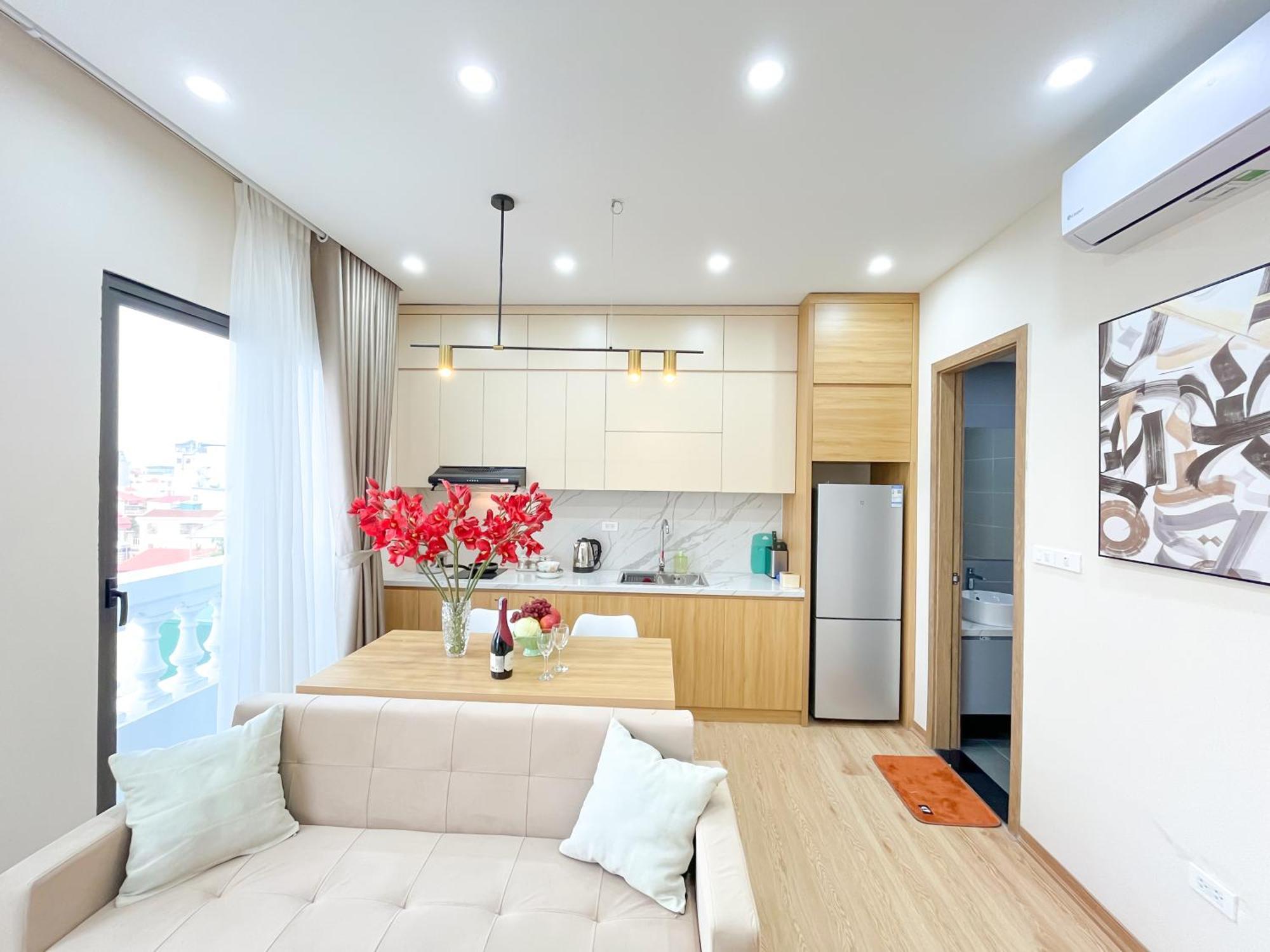 Amazing Housing Lac Long Quan 하노이 외부 사진