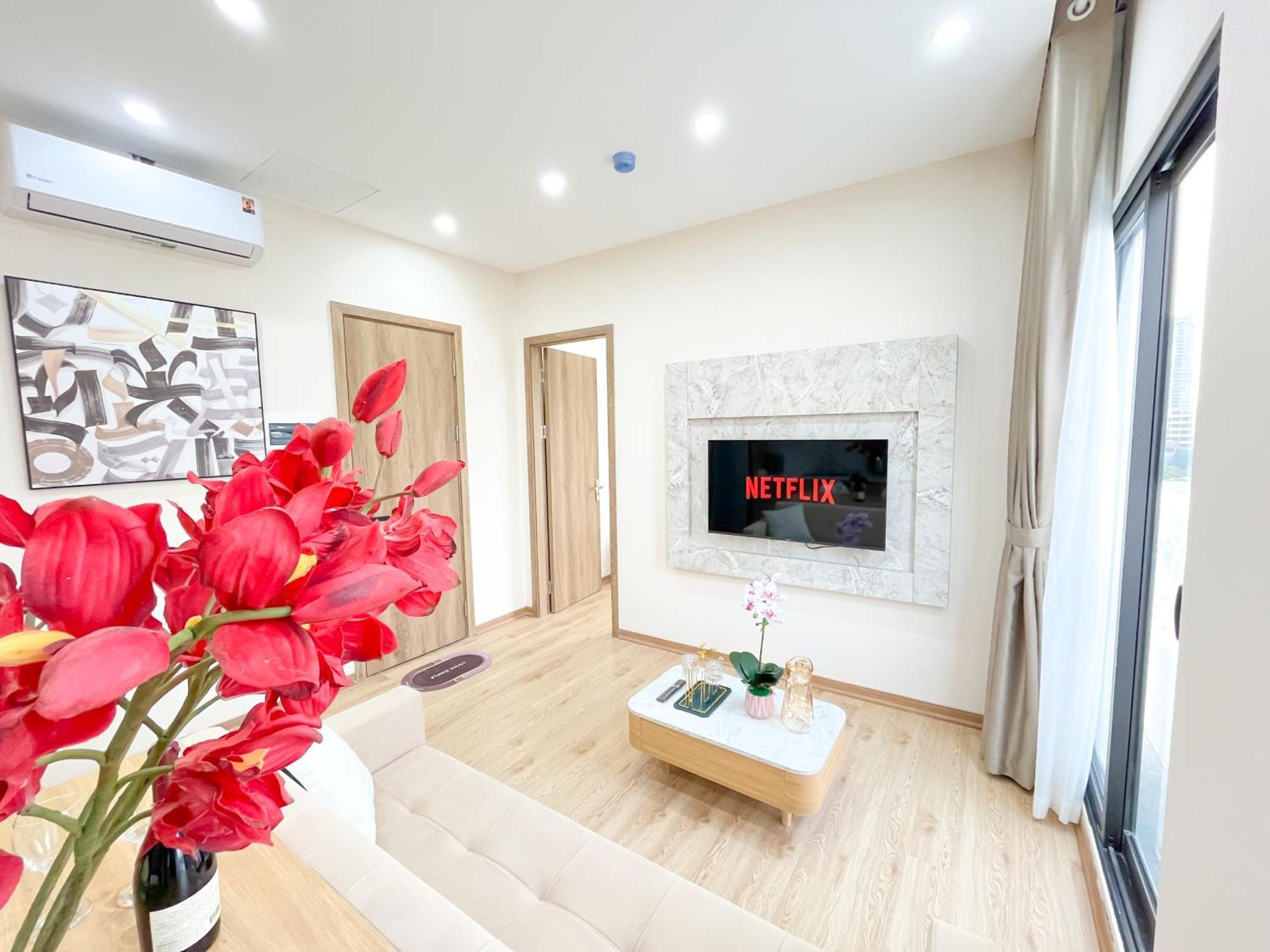 Amazing Housing Lac Long Quan 하노이 외부 사진